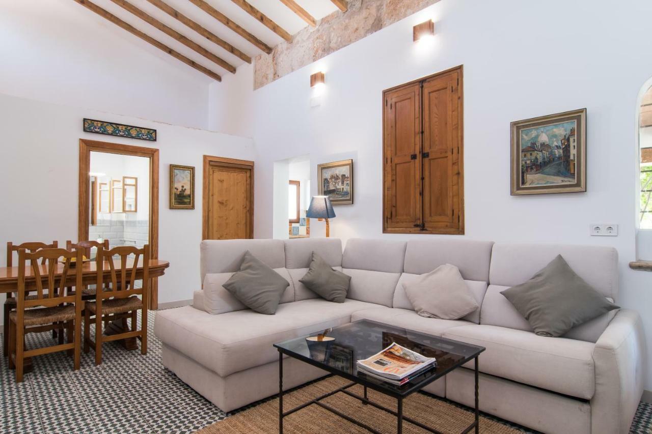 Villa Valls Montuiri  Buitenkant foto