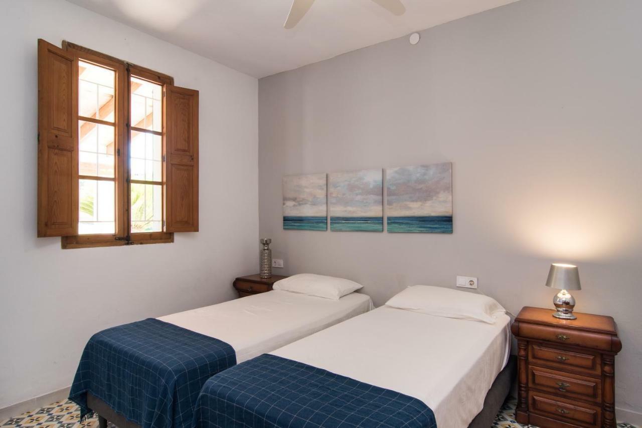 Villa Valls Montuiri  Buitenkant foto