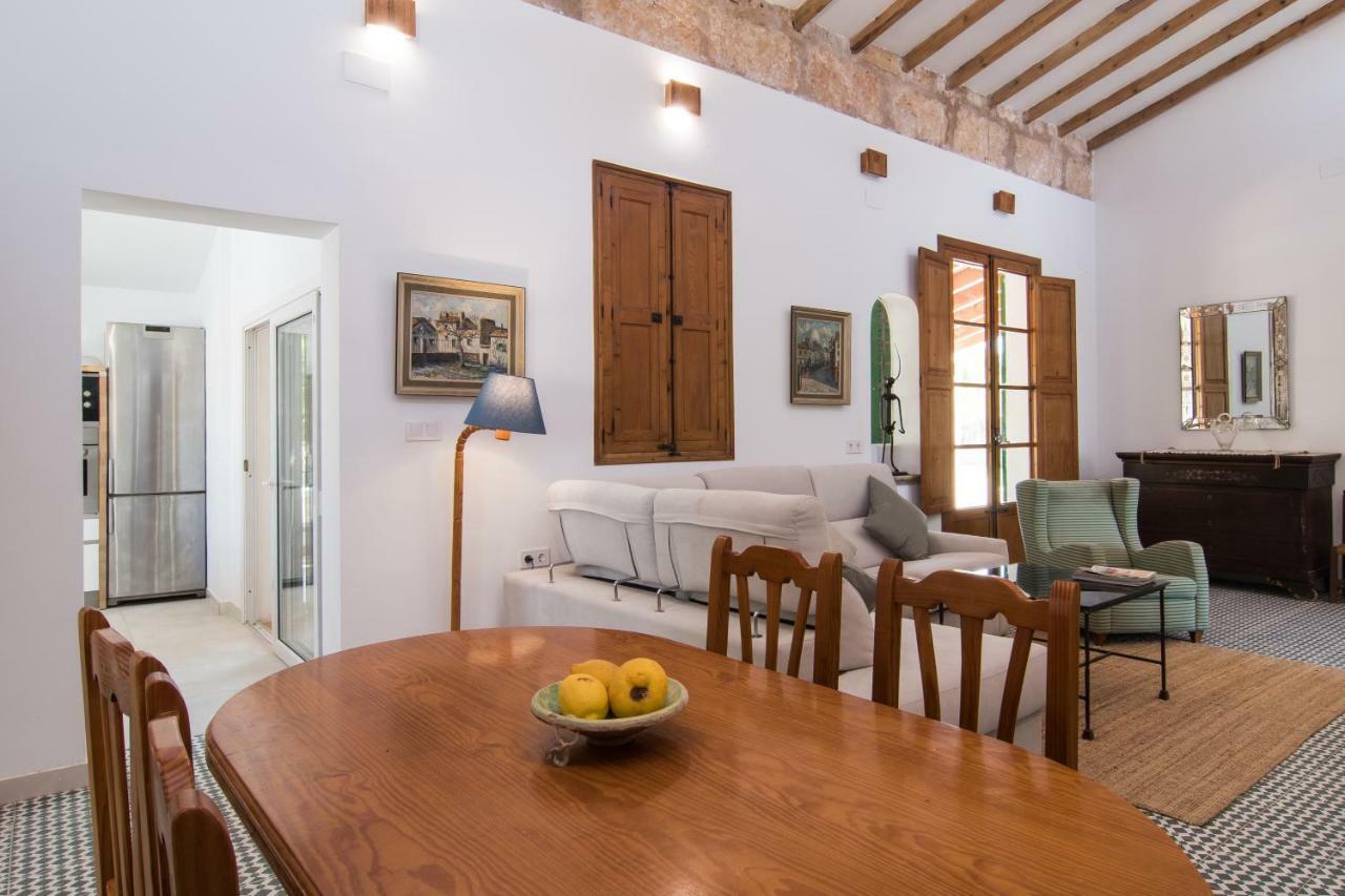 Villa Valls Montuiri  Buitenkant foto
